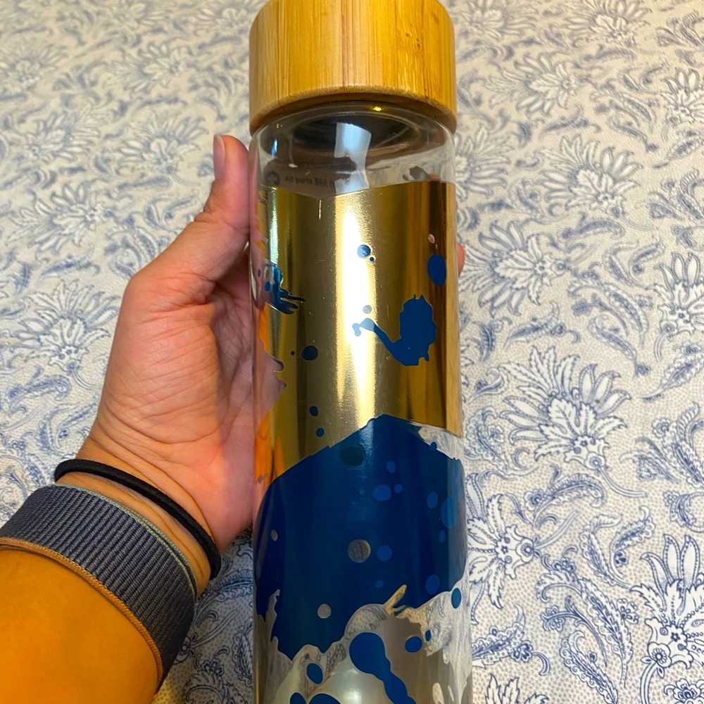 Glass tumbler